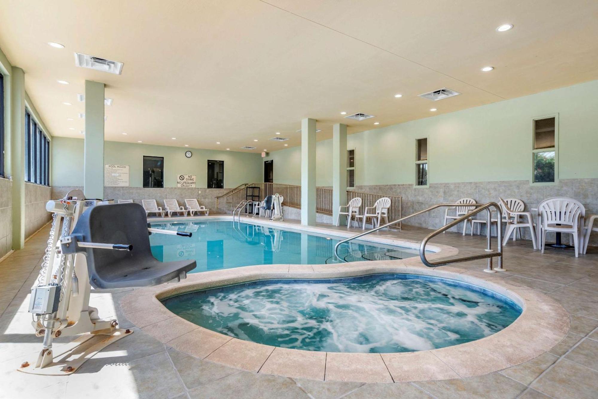 Comfort Inn & Suites Форт Уолтон Бич Экстерьер фото
